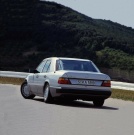 Mercedes-Benz 124 1.3 MT 1986