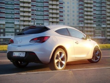 Opel Astra 1.4 Turbo AT 2012