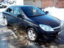Opel Astra 1.8 MT 2012