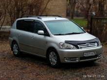 Toyota Avensis Verso 2.0 AT 2001