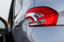 Peugeot 208 1.6 e-HDi MT 2012 Peugeot 208 1.6 e-HDi MT 2012