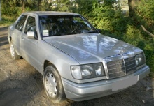 Mercedes-Benz 123 1987