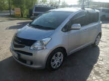 Toyota Ractis 1.3 CVT 2009 Toyota Ractis 1.3 CVT 2009