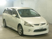 Mitsubishi Grandis 2.4 AT 4WD 2003 Mitsubishi Grandis 2.4 AT 4WD 2003