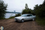 BMW 7 серия 730i AT 1993 BMW 7 серия 730i AT 1993