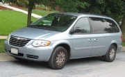 Chrysler Town and Country 3.3 AT 2005