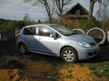 Nissan Tiida 1.6 AT 2011 Nissan Tiida 1.6 AT 2011