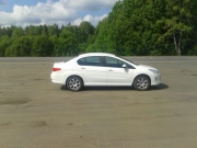 Peugeot 408 1.6 MT 2014 Peugeot 408 1.6 MT 2014