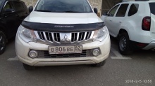 Mitsubishi L200 2.4 D MT 2015 Mitsubishi L200 2.4 D MT 2015