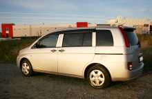 Toyota ISis 1.8 AT 2005 Toyota ISis 1.8 AT 2005