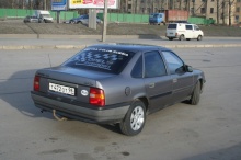 Opel Vectra 2.0 MT 1989