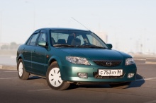 Mazda 323 1.6 MT 2001