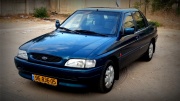Ford Escort 1.6 MT 1995 Ford Escort 1.6 MT 1995