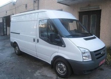 Ford Transit 2.2 TDCi MT FWD 300 MWB средняя крыша 2006 Ford Transit 2.2 TDCi MT FWD 300 MWB средняя крыша 2006